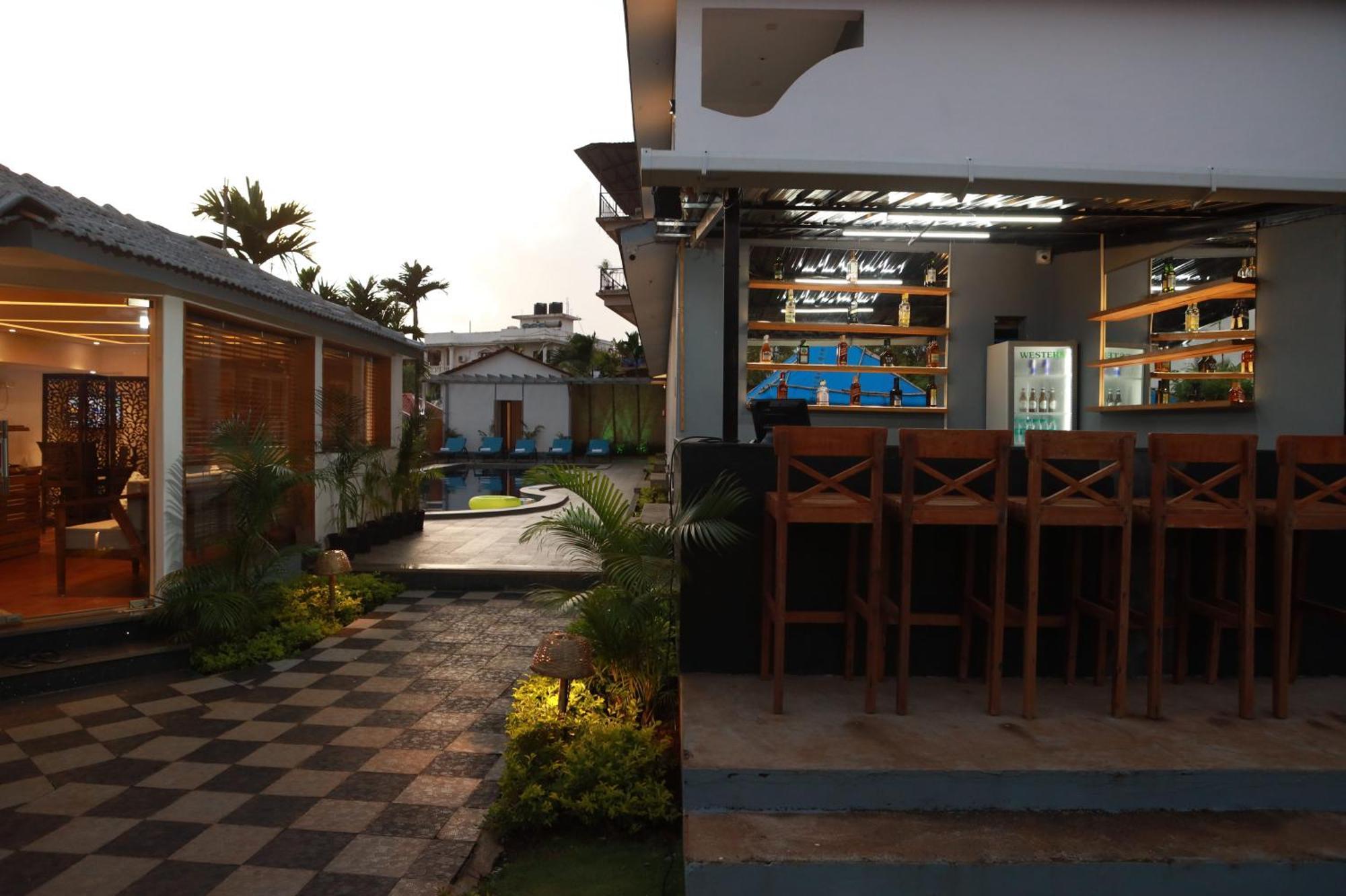 Gracias Cafe & Hotel Morjim